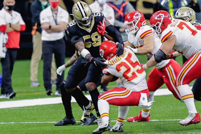 New LB Kwon Alexander takes the field - New Orleans Saints