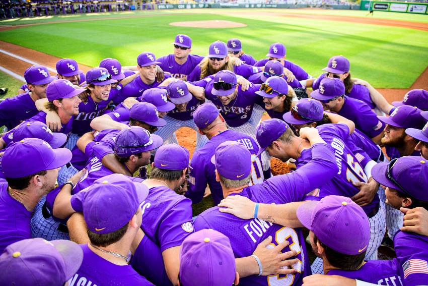 LSU outscores ULLafayette in Sunday baseball scrimmage play Crescent
