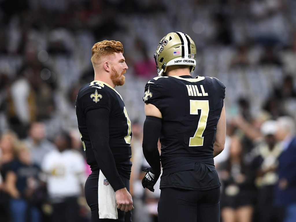 Saints' Taysom Hill Scores Touchdown In London On QB Run